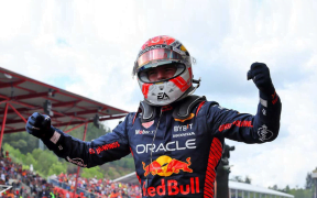 Max Verstappen domină la Spa! Red Bull obține a 13-a victorie consecutivă.