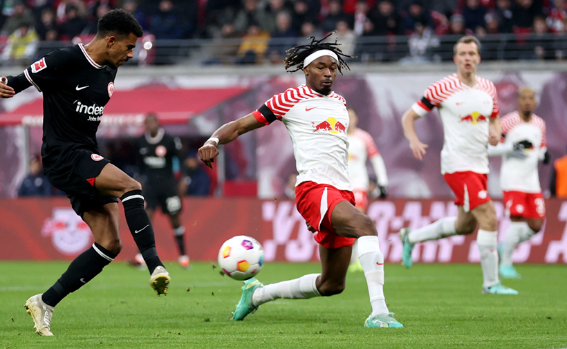 Eintracht Frankfurt Învinge RB Leipzig cu 1-0 într-un Duel cu Implicații în Cursa pentru Liga Campionilor