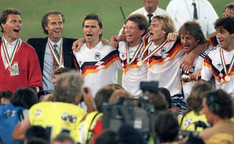 Adio, Franz Beckenbauer! Legenda Fotbalului Mondial ne-a Părăsit