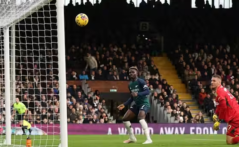 Fulham Surprinde Arsenal și Câștigă Derby-ul Londonez cu 2-1