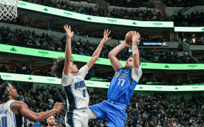 Show Total în NBA: Doncic și Hardaway Jr. conduc Dallas Mavericks la o Victorie Spectaculoasă Contra Orlando Magic
