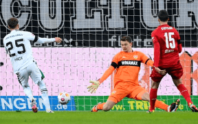 Dubla lui Hack Conduce Borussia Mönchengladbach la o Victorie împotriva lui VfB Stuttgart