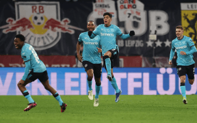Spectacol la Leipzig: Bayer Leverkusen Câștigă cu 3-2 Printr-un Gol în Ultimele Secunde
