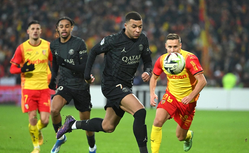 PSG Domină într-un Meci Perfect Controlat: Victorie cu 2-0 împotriva lui RC Lens