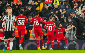 Liverpool învinge Newcastle cu 4-2 într-un Meci Spectaculos din Premiere League