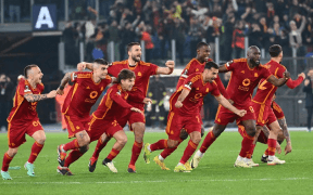 AS Roma, AC Milan, Benfica și Sporting Lisabona Avansează în Europa League: Rezumatul Victoriilor și Momentelor Cheie