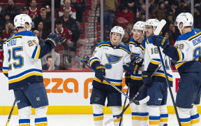NHL: St. Louis Blues Zdrobesc cu 7-2 Montreal Canadiens într-un Meci Exploziv