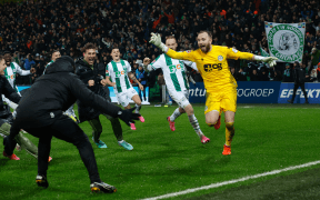 FC Groningen Se Califică în Semifinalele Cupei KNVB După Loteria Penalty-urilor!
