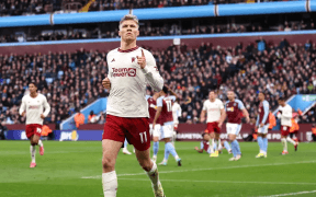 Manchester United Învinge Luton Town După o Confruntare Feroce, cu Hojlund în Prim Plan