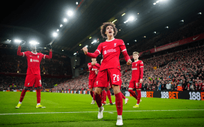 Dueluri Epice în Cupa Angliei: Liverpool și Manchester United Avansează în Sferturile de Finală