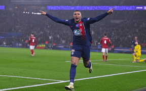 Paris Saint-Germain Învinge Brest cu 3-1 în Cupa Franței, Recucerind Inimile Fanilor