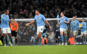 Golul Târziu al lui Rodri Salvează Un Punct Pentru Manchester City Împotriva lui Chelsea