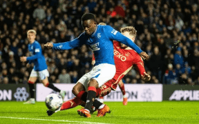 Rangers Egalează Celtic în Clasamentul Premiership după 2-1 cu Aberdeen