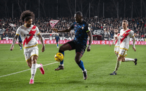 Lupta pentru Supraviețuire în La Liga: Sevilla Își Asigură un Avans Vital în Fața lui Rayo Vallecano