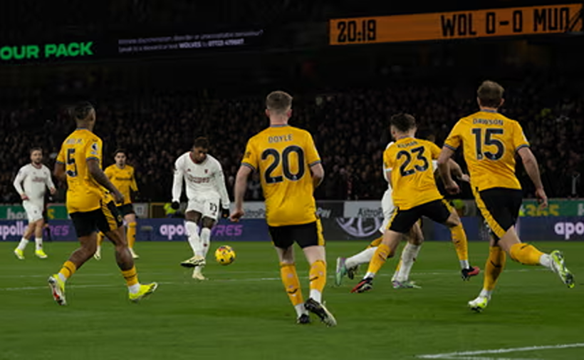 Manchester United, Victorie Epică: Rashford și Mainoo Strălucesc într-un Meci Spectaculos cu Wolverhampton