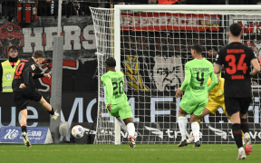 Bayer Leverkusen Învinge Wolfsburg cu 2-0 și Își Menține Supremația în Bundesliga