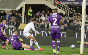 AC Milan Câștigă în Fața Fiorentinei cu 2-1, Consolidându-și Locul 2 în Serie A