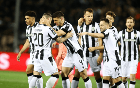 Răsturnare de Situație Epică: PAOK Domină Dinamo Zagreb și Avansează în Conference League