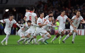 Final Tragic pentru Țara Galilor: Polonia Se Califică la Euro 2024 după Loviturile de Departajare