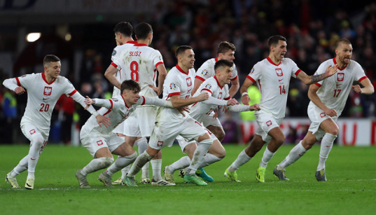 Final Tragic pentru Țara Galilor: Polonia Se Califică la Euro 2024 după Loviturile de Departajare