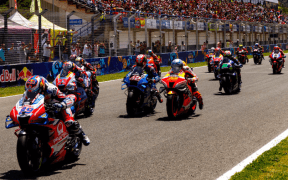 Revoluție în Lumea Curselor Motorsport: BMW Gata Să Intre în MotoGP!