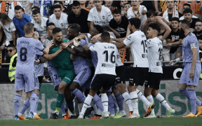 Vinicius Jr, Erou la Valencia: Real Madrid Revine Spectaculos de la 0-2 pe Mestalla