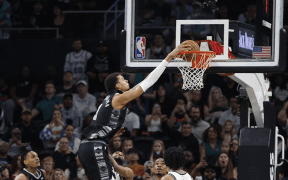 Victor Wembanyama Strălucește în Victoria Palpitantă Obținută de San Antonio Spurs cu Brooklyn Nets