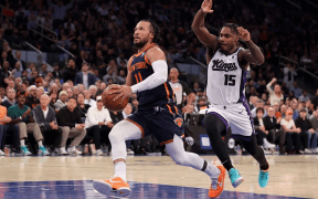 NBA: Brunson Conduce New York Knicks către O Remontadă Epică Împotriva lui Sacramento Kings