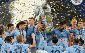 Manchester City pe Drumul către Istorie: Visul Fabulos al Triplei Consecutive