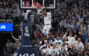 NBA: Victoria Minnesotei Timberwolves, 115-70 cu Denver Nuggets, Forțează Un Meci Decisiv