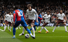 Tottenham și Manchester City Intră în Lupta Pentru Eberechi Eze: Cine Va Câștiga Cursa?
