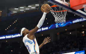 Victorie Zdrobitoare pentru Oklahoma City Thunder: Gilgeous-Alexander Strălucește în Jocul 1