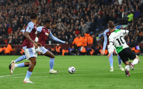 Spectacol pe Villa Park: Aston Villa și Liverpool Oferă Un Thriller de Liga Campionilor