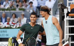 Victorii Dramatice la Roland Garros: Alcaraz și Zverev în Finală