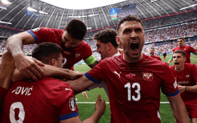 Serbia Salvează Un Punct Crucial în Ultimul Minut contra Sloveniei la Euro 2024
