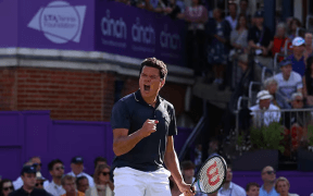 Milos Raonic Stabilește Un Nou Record de Ași într-o Victorie Dramatică Obținută la Cinch Championships