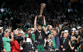 Boston Celtics câștigă al 18-lea titlu NBA: Victorie Istorică în Finala cu Dallas Mavericks