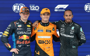McLaren Demarează în Forță, dar Verstappen Strălucește în Marele Premiu al Spaniei