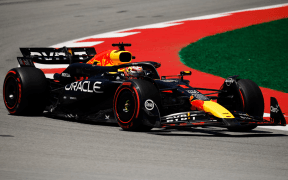 Red Bull și Testul Privilegiat al lui Verstappen pentru Îmbunătățirea Modelului din 2024
