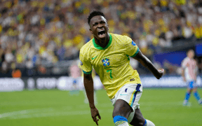 Vinicius Jr. Strălucește în Victoria Braziliei Împotriva Paraguayului la Copa America