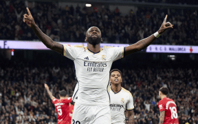 Antonio Rudiger Ofertat de Al-Ittihad: Stâlpul Defensivei lui Real Madrid Rămâne pe Bernabeu