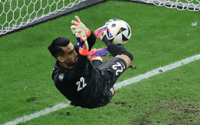 Diogo Costa și Giorgi Mamardashvili: Eroii dintre Buturi la Euro 2024