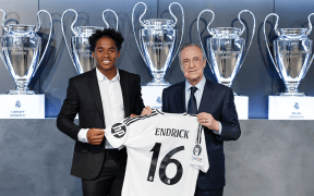 Endrick Prezentat Oficial la Real Madrid: Un Nou Star în Atacul Los Blancos