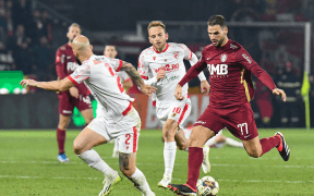 Dinamo vs. CFR Cluj în Superliga: Înfrângere Dureroasă a "Câinilor Roșii"