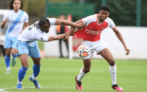Chido Obi Martin: Prolificul Atacant de 16 Ani de la Arsenal Vrea la Manchester United