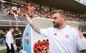 Roma Remizează cu Olympiakos: Debuturi Promițătoare pentru Soule și Dovbyk