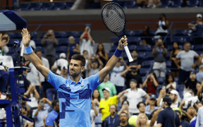 Djokovic Începe cu Dreptul la US Open, dar Arată Semne de Slăbiciune