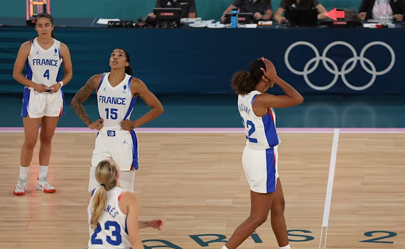 SUA Cucerește A Opta Medalie de Aur Consecutivă la Turneul Olimpic de Baschet Feminin, după Un Succes La Limită împotriva Franței 25 SUA Cucerește A Opta Medalie de Aur Consecutivă la Turneul Olimpic de Baschet Feminin, după Un Succes La Limită împotriva Franței