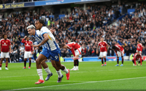 Victorie Dramatică pentru Brighton: Joao Pedro Îngenunchează Manchester United în Prelungiri