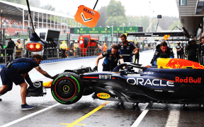 A Doua Parte a Sezonului Formula 1 2024 Aproape de Start: Red Bull și Verstappen sub Presiune
